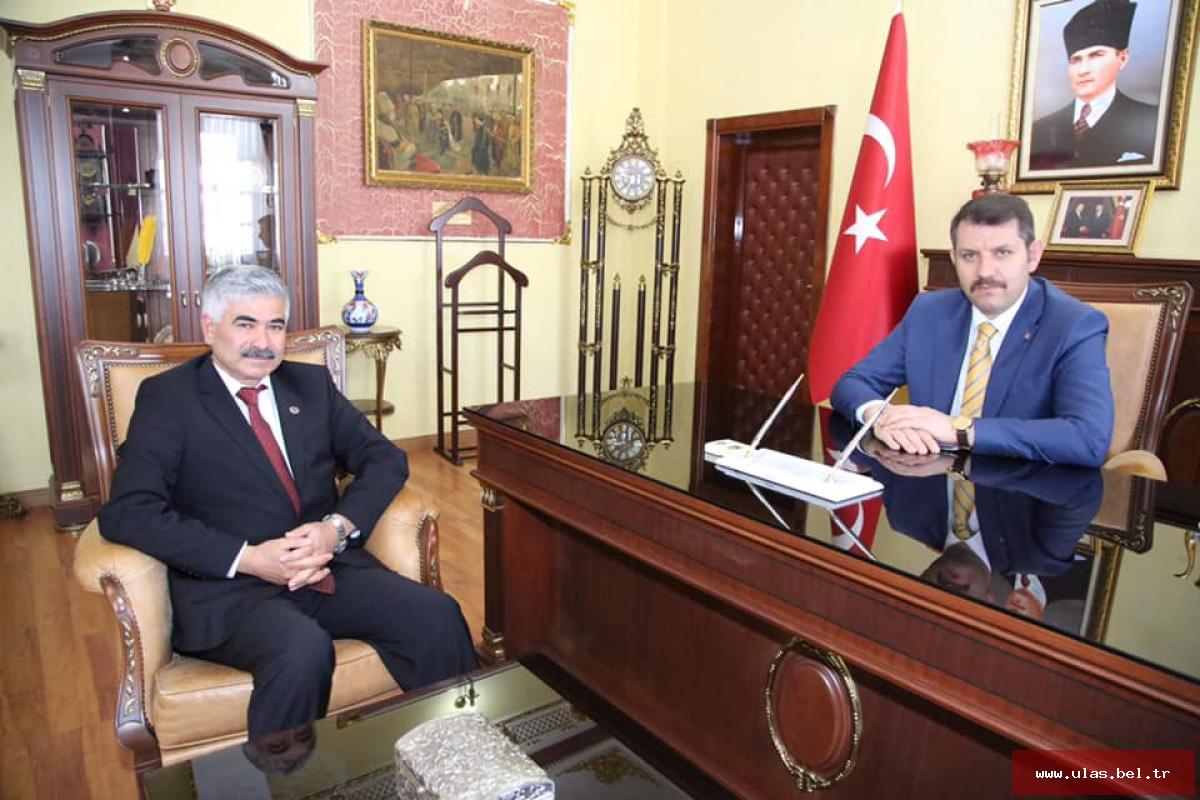 SİVAS VALİSİ SALİH AYHAN' MAKAMINDA   ZİYARETİ