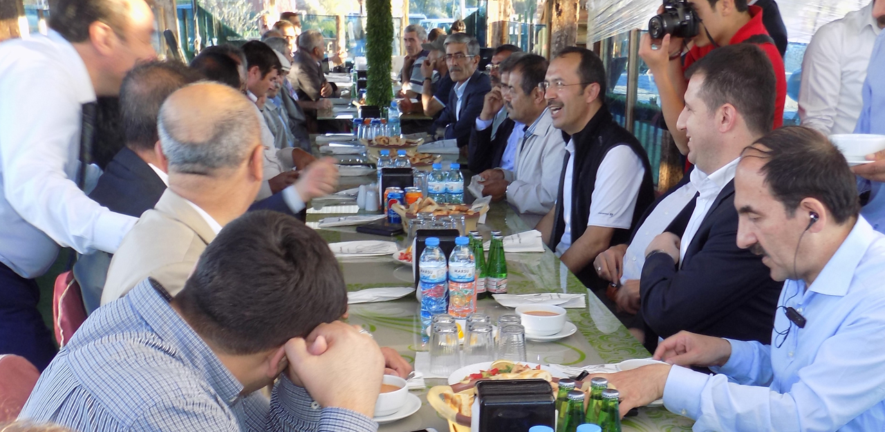 İşadamları Yemeği